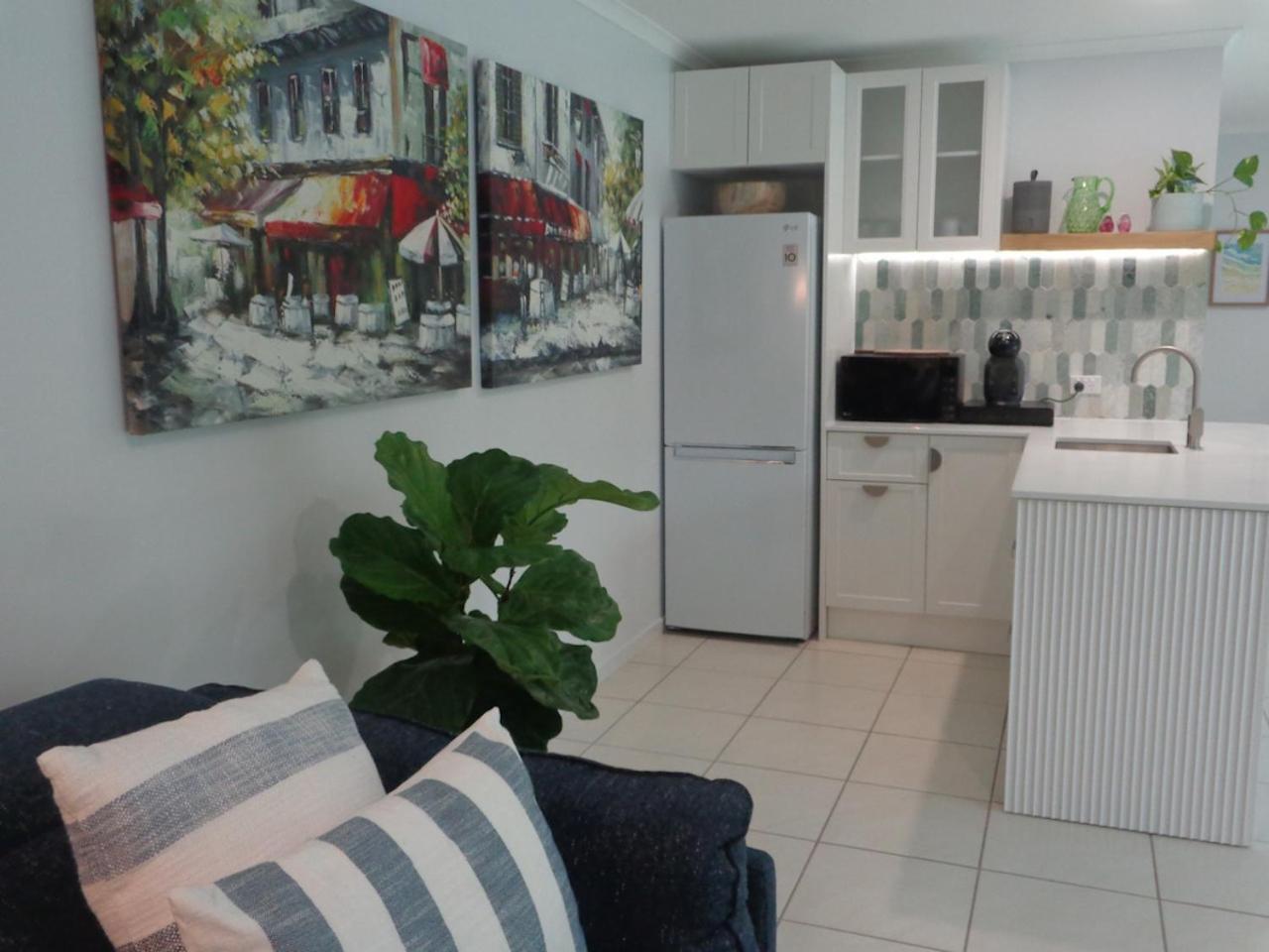 Noosa Buoys Hotel Tinbeerwah Екстериор снимка